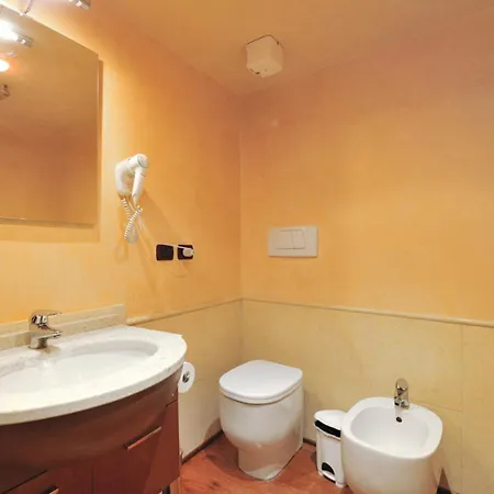 Vignola Piccola Sleeps 5 Air Con Wifi Διαμέρισμα Βενετία